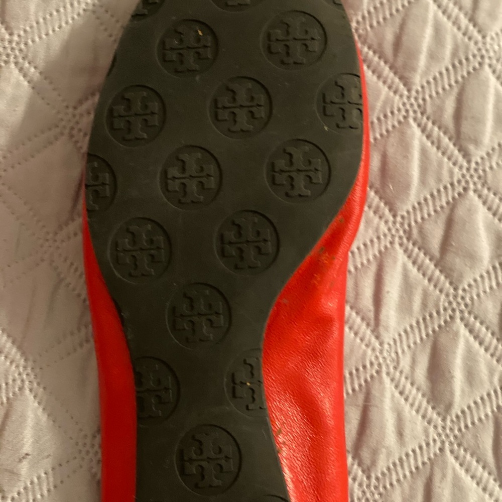 Tory Burch Size 7, like new, very little wear